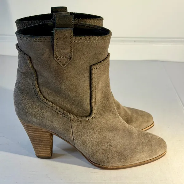 Karl Lagerfeld Provence Gray Suede Cowboy Ankle Boots - Image 8