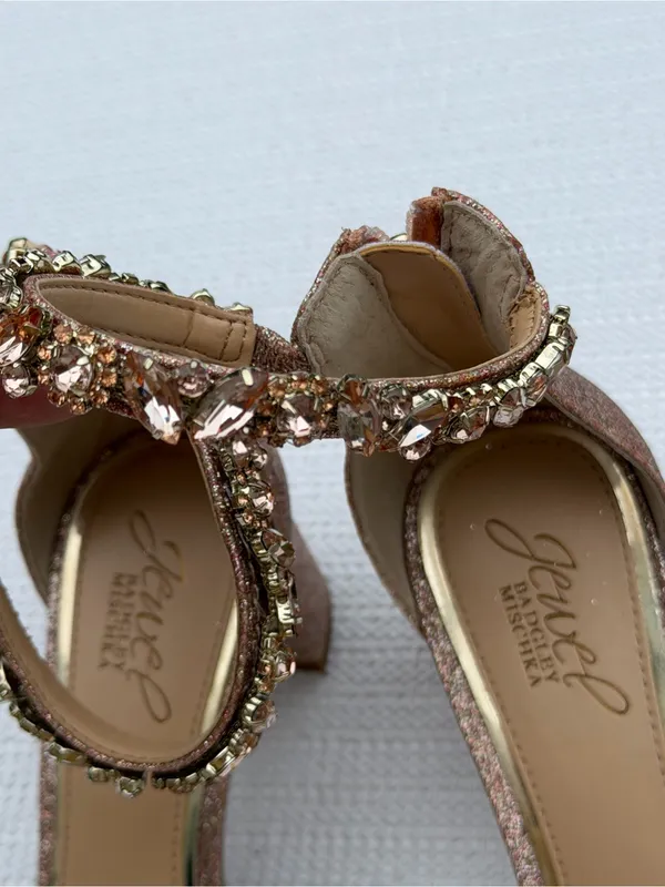 Jewel Badgley Mischka Women’s 8 Rose Gold Glitter Block Heel Sandals - Image 5