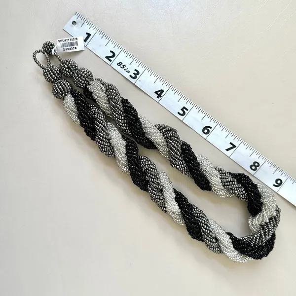 Black and grey twisted seed beaded Indonesian necklace - Image 10
