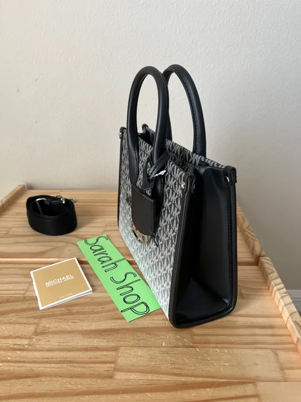 Michael Kors Purse - Image 4