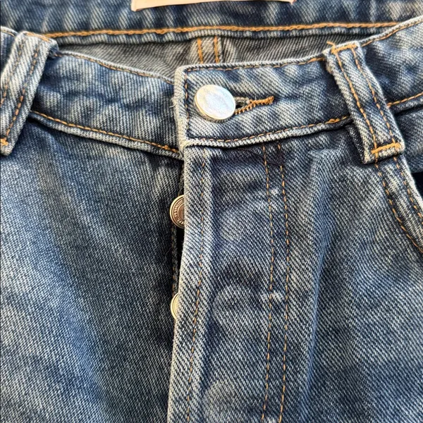 Zara‎ women's Star-Studded Denim Jeans - Image 7
