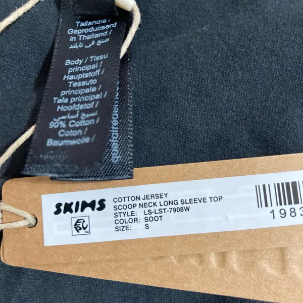 SKIMS Scoop Neck Long Sleeve T-Shirt S - Image 5