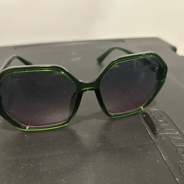 Green Sunglasses - Image 2
