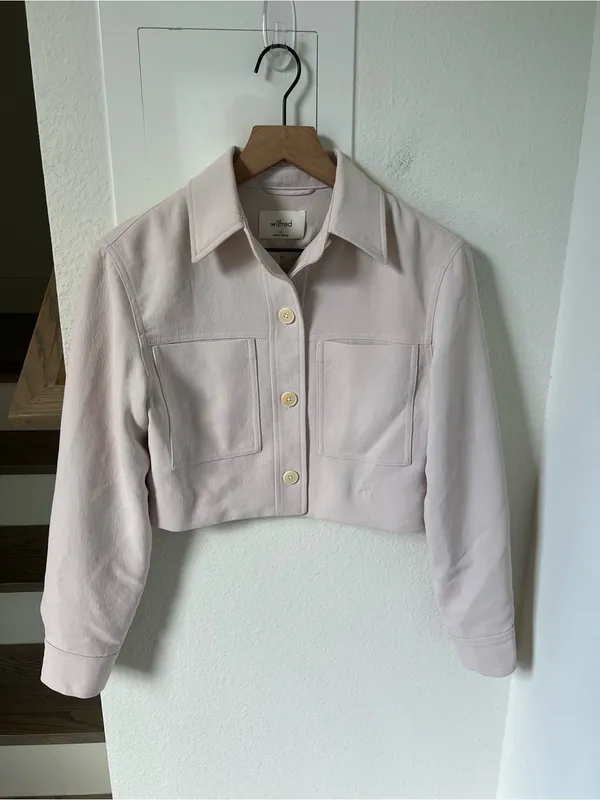 Aritzia Wilfred Little Crepette Cropped Jacket in Cloudy Lilac - Image 4