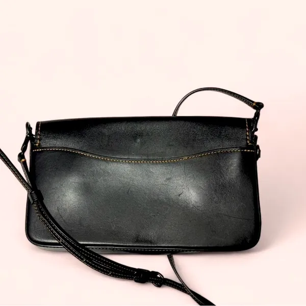Coach Crossbody Bag In Black, Classic/Vintage Style - Image 4