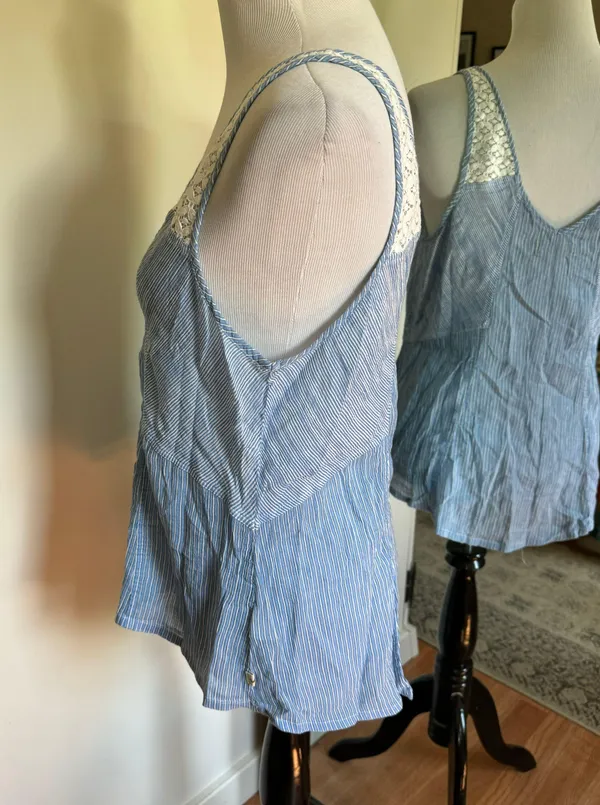 Hollister Medium Blue Top - Image 2