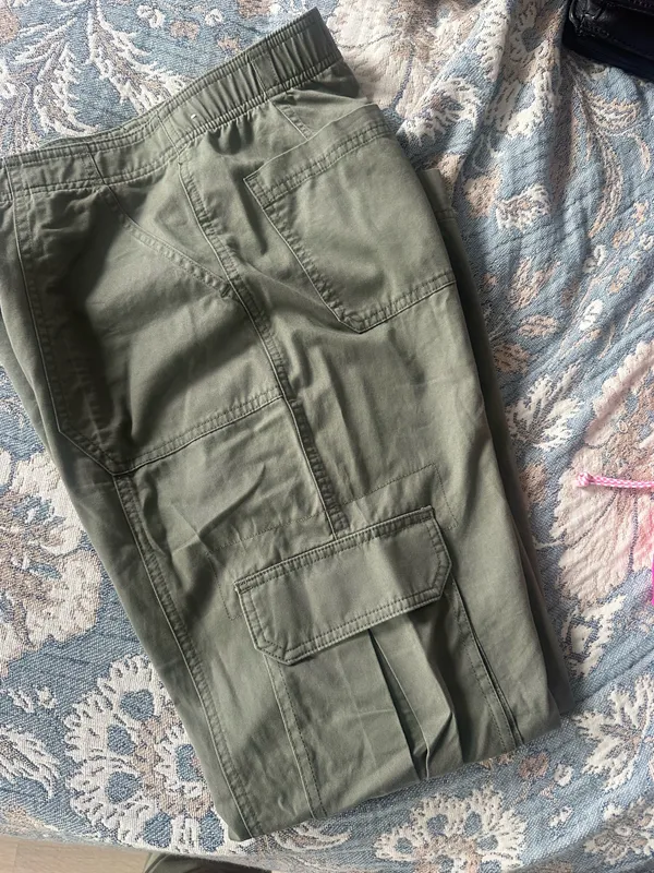 Abercrombie Cargo Pants - Image 2