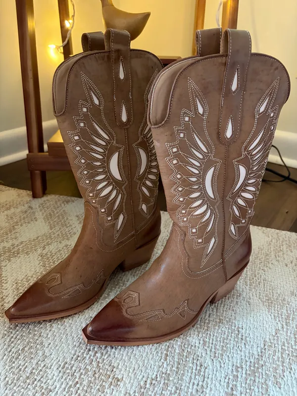 Vestique cowgirl boots - Image 2