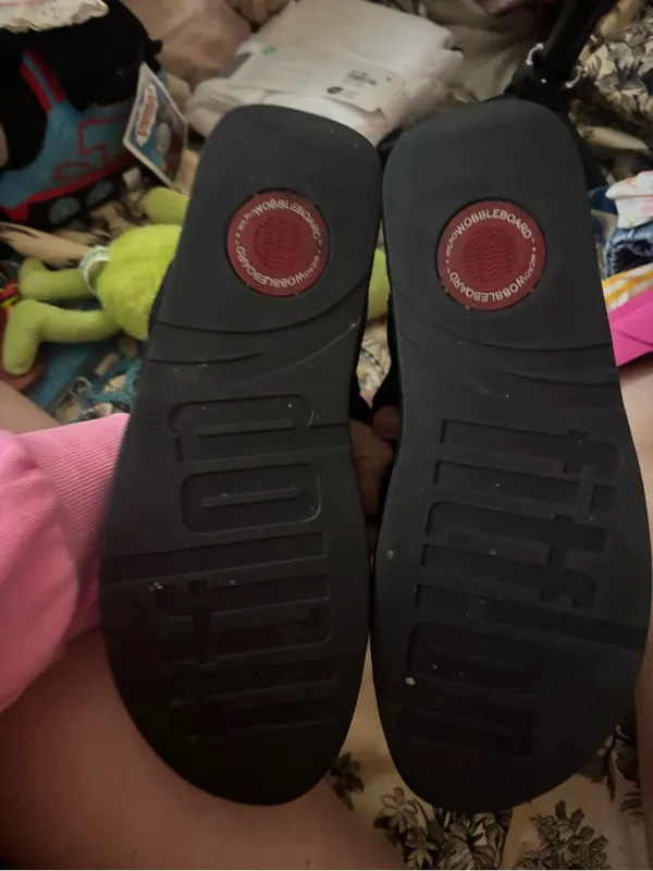 FitFlop Lulu toe-post sandals size 10 - Image 3