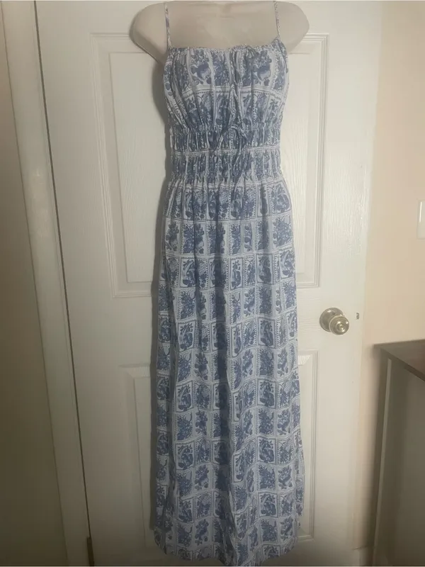 Abercrombie‎ & Fitch Blue and White Floral Smocked Maxi Dress Size ST - Image 6