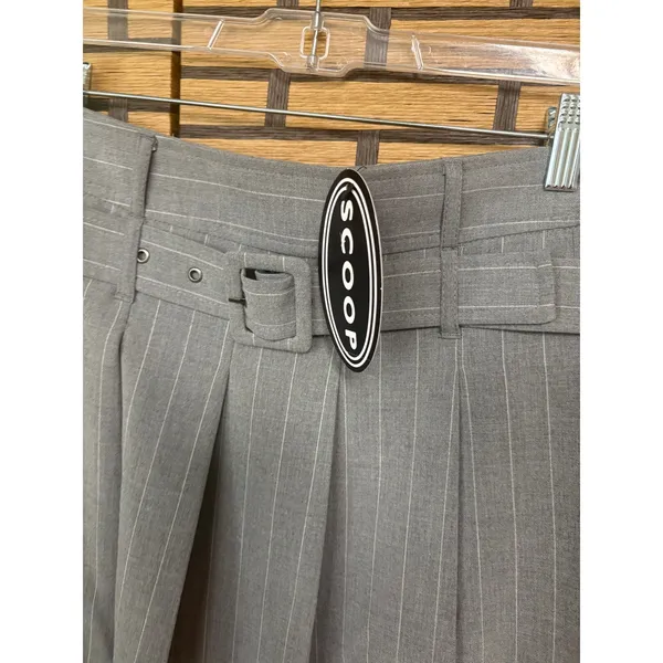 Free Assembly Gray And‎ White Pinstripe Pleated Belted Skirt Size 4 - Image 3