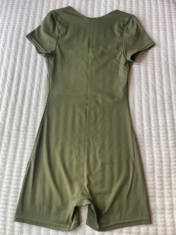 Amazon Qinsen Short Sleeve Romper - Image 2
