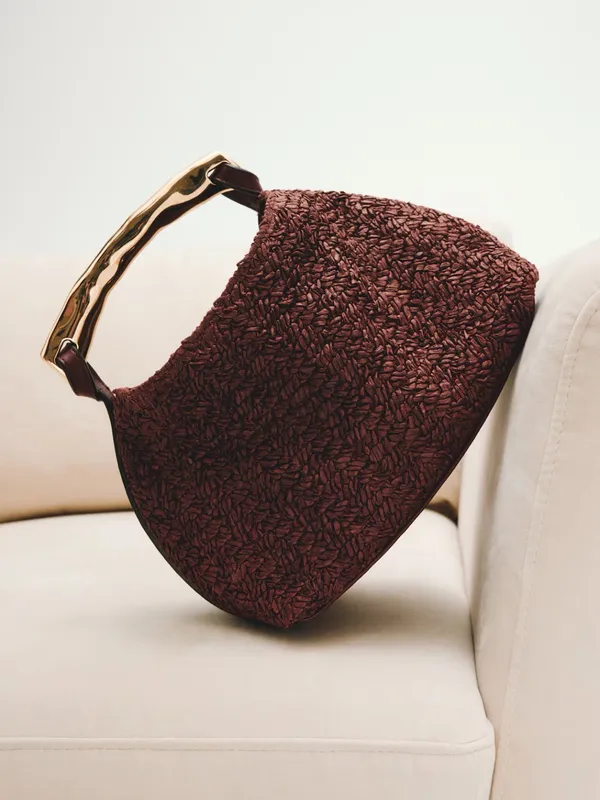 H&M NWT gold top handle Woven bag - Image 5