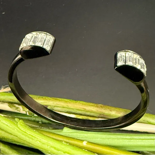 LIA SOPHIA Kiam Family Gunmetal Tone Rhinestones Crystal Cuff Bracelet 27g. - Image 2