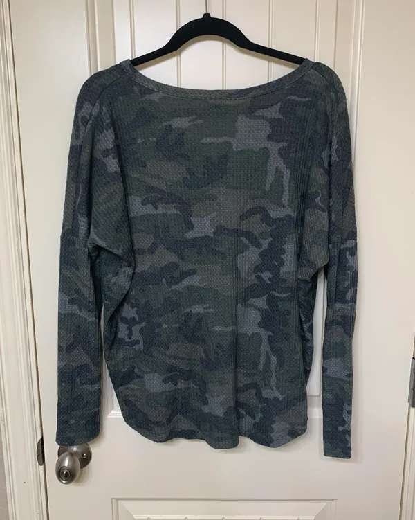 Boutique Waffle Knit Top Green Size M - Image 2