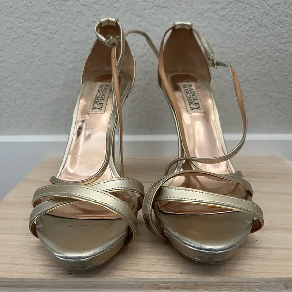 Badgley Mischka Gold Strappy Formal Stiletto Heel Sandals‎ 8 - Image 5