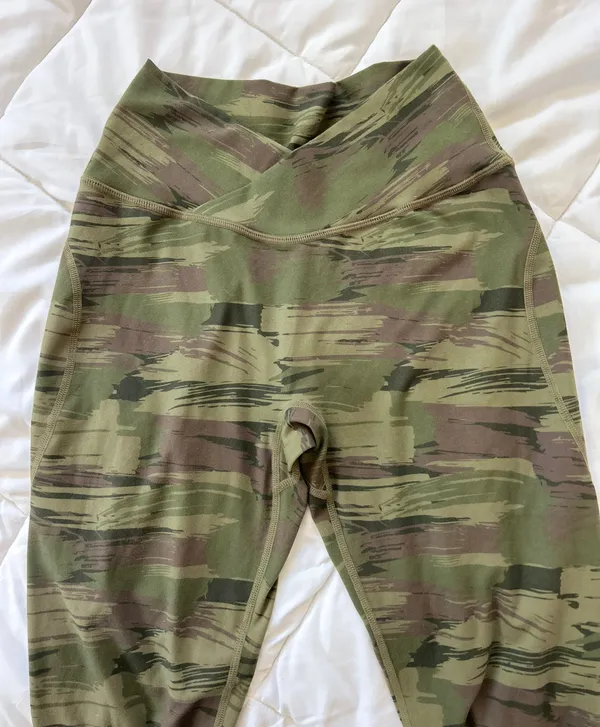Alphalete Leggings - Image 4