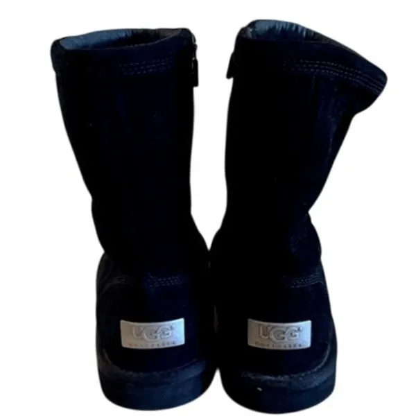 UGG Australia Classic Short Boots Black Suede Sheepskin Size 916 - Image 4
