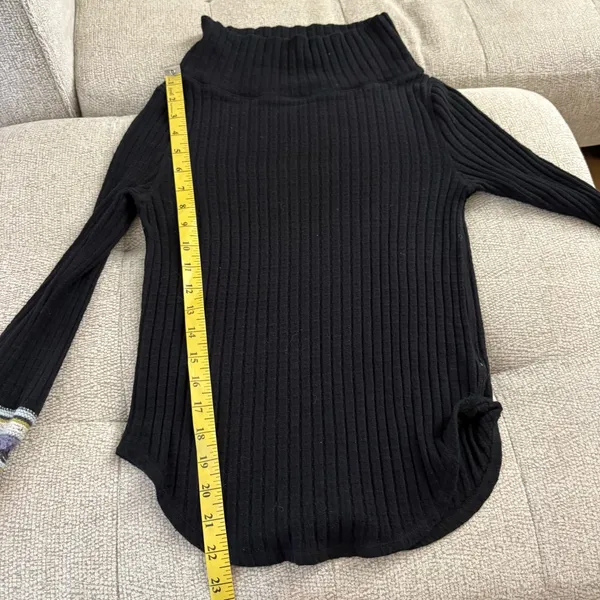 FREE PEOPLE Long Sleeve Mixed-Up Cuff Sweater‎ Size Medium - Image 9