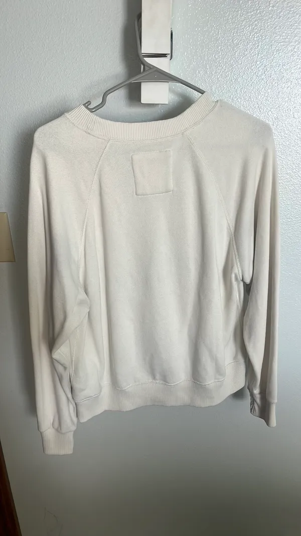 American Eagle Outfitters Crewneck - Image 6