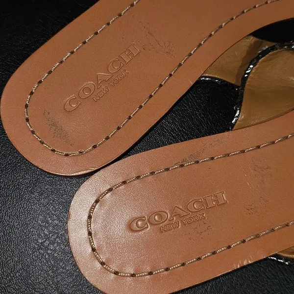 Coach Womens Silver Bow Flip‎ Flop Sandals 6.5 - Image 5