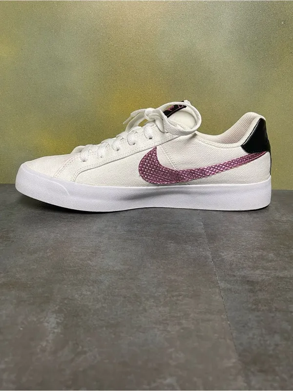 Nike Court Royale Women's Canvas White Sneakers Size 11 - Image 15