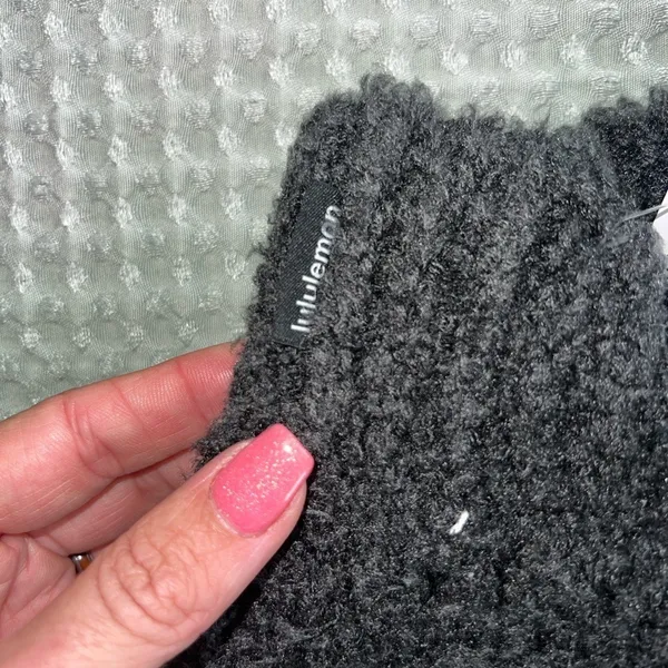 NWT‎ Lululemon Ombre Knit Textured Mittens M/L - Image 2