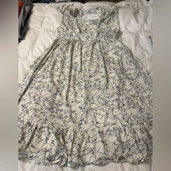 Anniewear Sketch Flower Midi Dress - NWT - Size XL Cream and Black Midi Dress - Image 4
