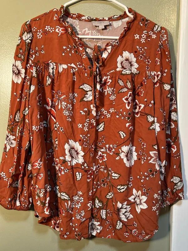 Loft Women's Size Large Petite Blouse Orange White Floral Button Down Ruffle‎ - Image 3