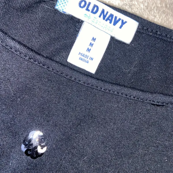 Old Navy Elegant Black Sequin Top - Image 3