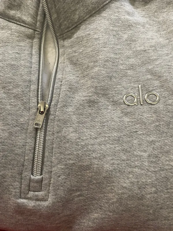 ALO Yoga NWOT Accolade 1/4 Zip Pullover Athletic Heathered Grey Size S - Image 9