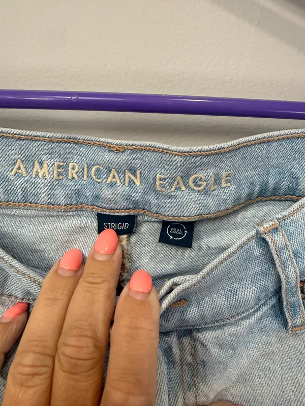 American Eagle Women’s Size 8 Light Wash High Rise Distressed Denim Shorts - Image 2