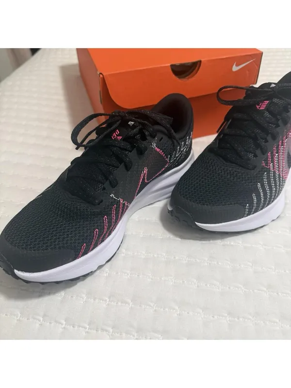 Nike Run Defy 6.5 Women's Road Running Shoes Black & Pink Lace-Up Sneakers NIB - Image 2