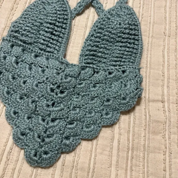 Handmade Crochet Longline Halter Cross Tie Back Plunge Crop Top in Teal - Image 2