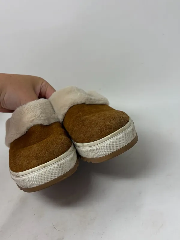 Blondo Suri Waterproof Slipper Size 7.5 - Image 8