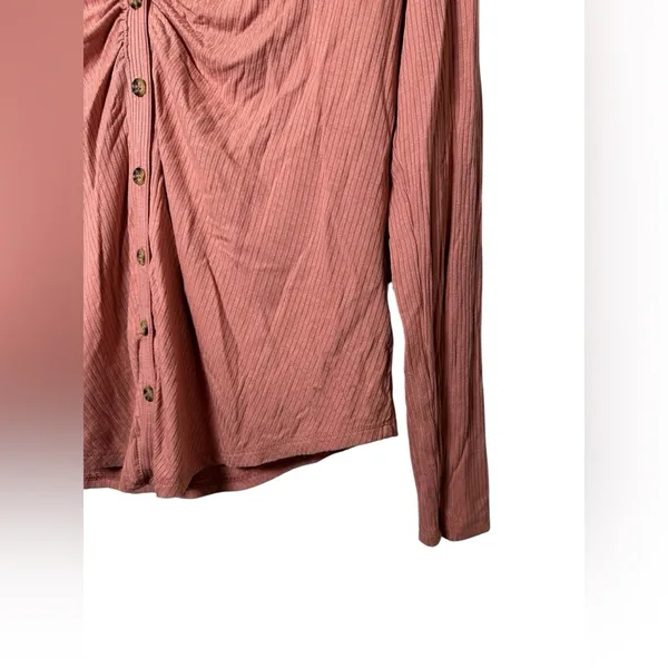 Steve Madden Ribbed Button Front Long Sleeve Top‎ Ruched Front Mauve Size M - Image 6