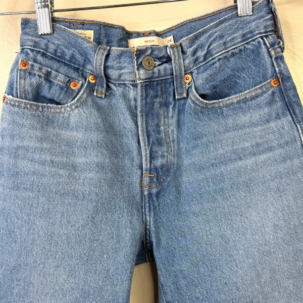 Levi's Medium Wash Denim Button Fly Wedgie Frayed Straight Ankle Jeans Size 24 - Image 3