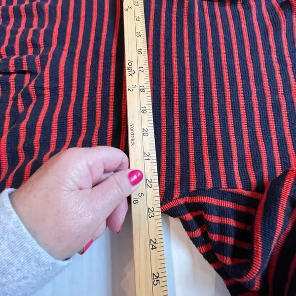 Gap size XL striped “The Octavia waffle Hoodie”. - Image 6