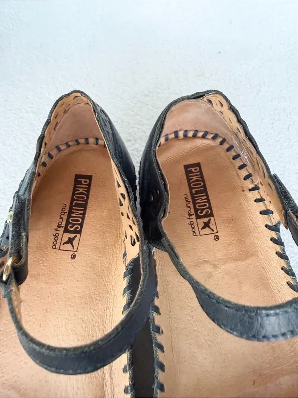 Pikolinos Puerto Vallarta Perforated Leather Mary Jane Flats Navy EU 40 / US 9.5 - Image 10