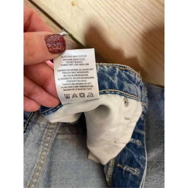 Hidden Women's High-Waisted Denim Destroyed Shorts Frayed Hem Size Large New wit - Image 8