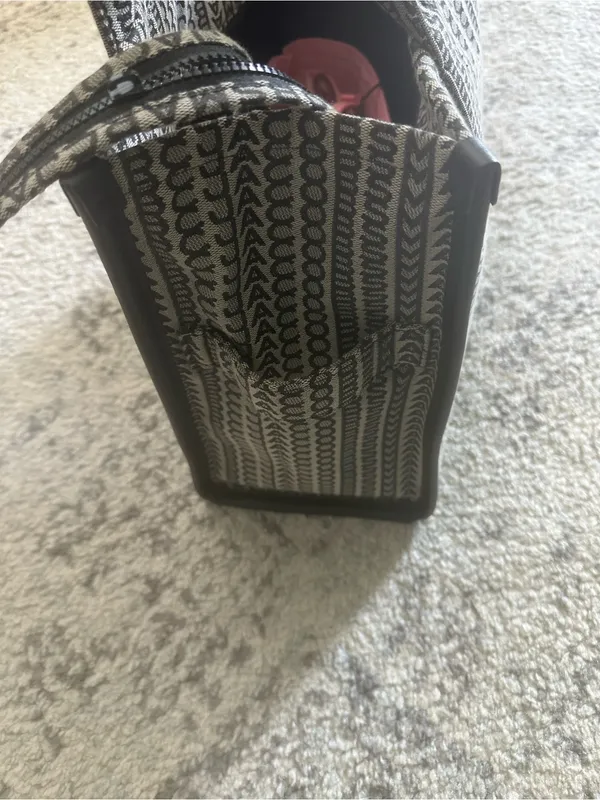 Marc Jacobs Black and Cream Logo Jacquard Tote-Large - Image 6