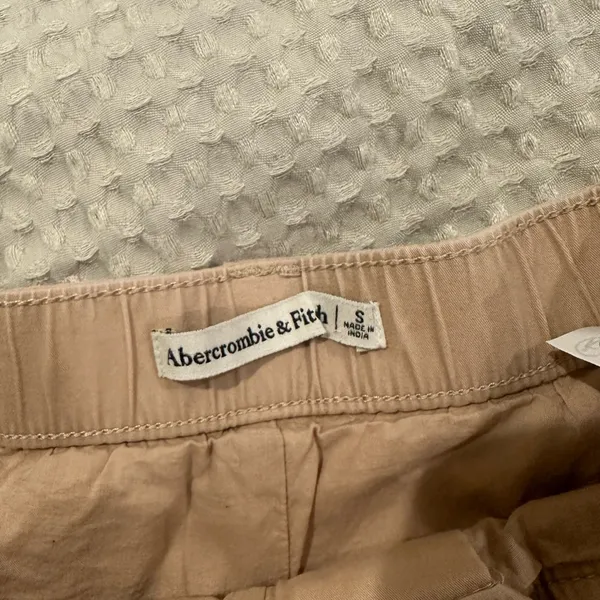 Abercrombie & Fitch Co-Ord Pleated Chino Mini Skirt skort Schoolgirl Y2K in Tan - Image 4