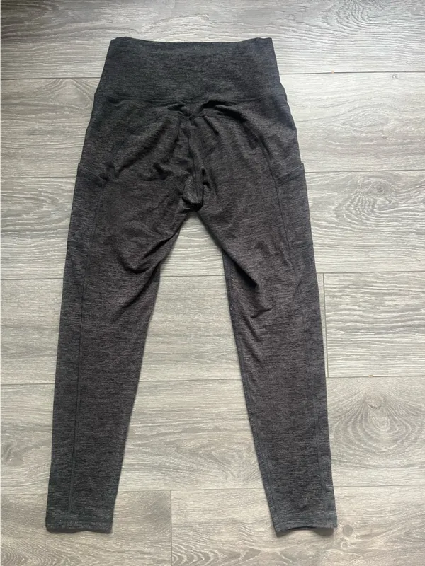 Offline by Aerie The Hugger High Rise Gray Soft Lounging Active Leggings Size M - Image 2