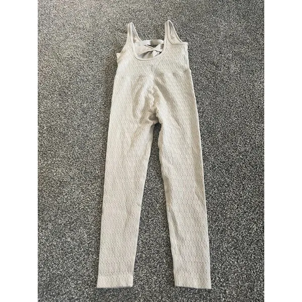 JoyLab Beige Textured Seamless Padded one-piece activewear Bodysuit M - Image 10