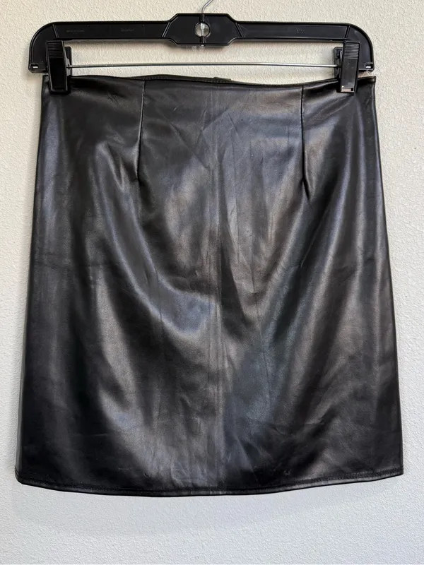 Windsor Black Faux Leather Ruched Side Zip Bodycon Mini Skirt Y2K NWT Small Moto - Image 3