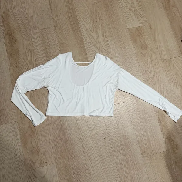 White Athletic Top with Thumb Holes and Cut-out - Image 2