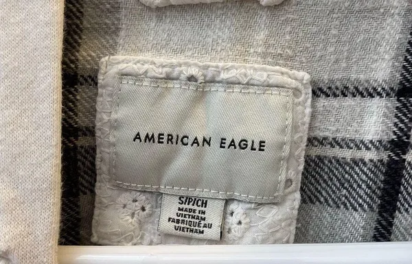 American Eagle Cardigan shirt with hoodie - Image 3
