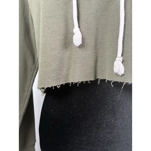 Wild Fable Womens Olive Green Cropped‎ Hoodie Raw Hem Pullover Sweatshirt Small - Image 4