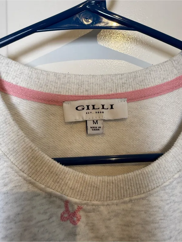 Gilli Light Gray Crewneck Sweatshirt with Pink Embroidery - Image 3