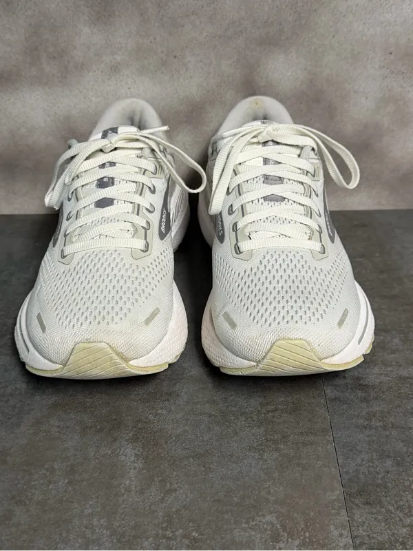 Brooks Adrenaline GTS 22 Women’s Oyster Grey/White Sneakers 1203531B134 Sz 7.5B - Image 5